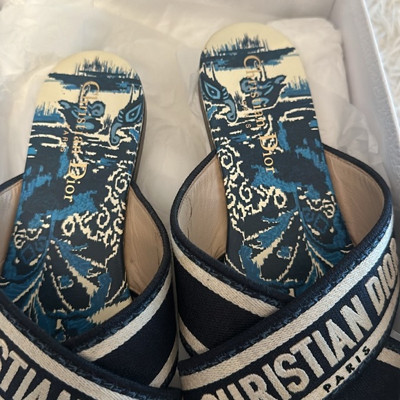 Christian Dior palms blue color size 7.5 slides - Picture 5 of 6